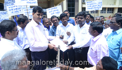sc/ st protest